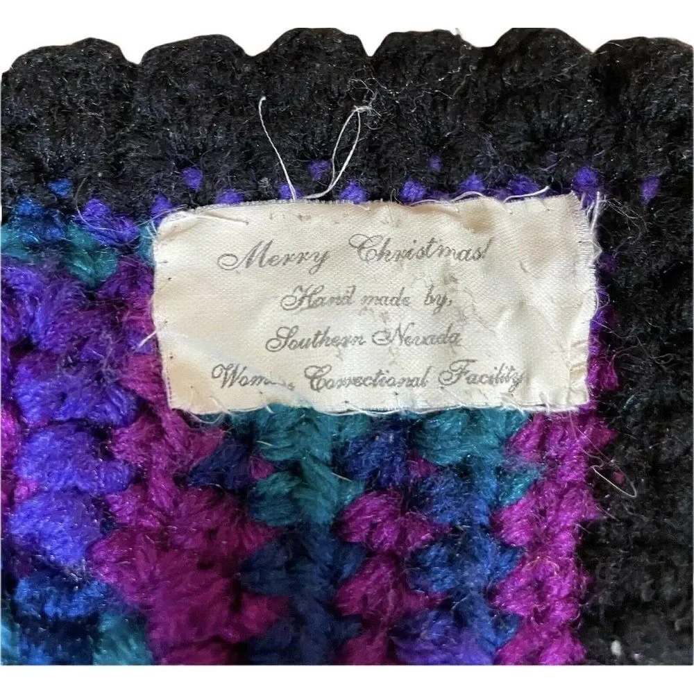 Vtg 90s Nevada Women's Correctional Lap Afghan Blanket 3D Flowers Hearts 45x26